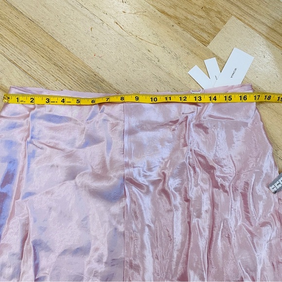 Vince raw edge light pink shiny slip skirt - Picture 5 of 7